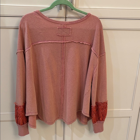 Sage Pink Peace Sign Sweatshirt - Picture 4 of 4